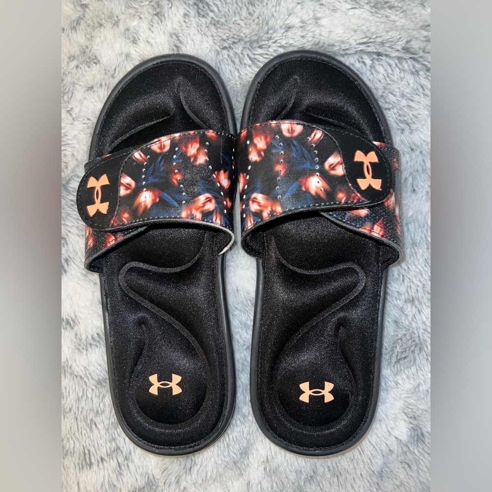 Under Armour Women’s Slides in size 8 * Brand New without tags
